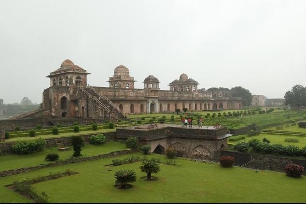 jahaz mahal_1  