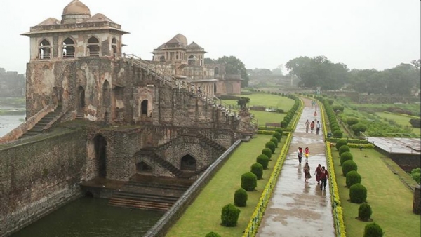 jahaz mahal_1  