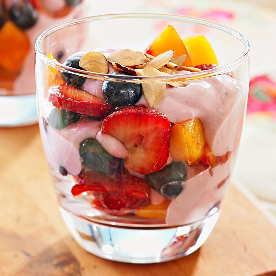 Fruity Yogurt Parfaits_1&