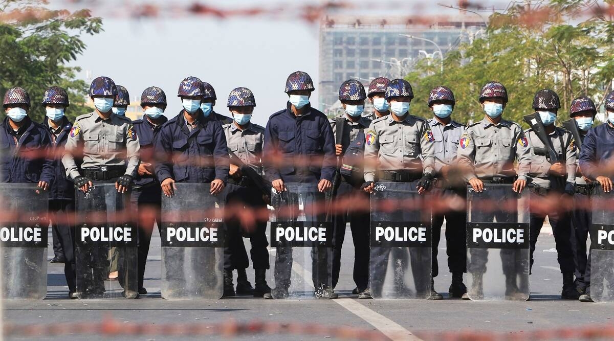  Myanmar Policemen _1&nbs