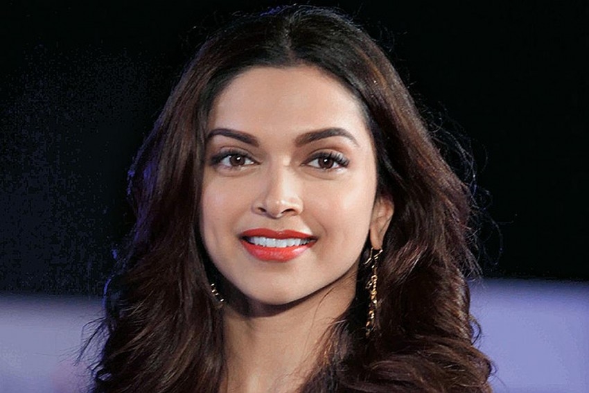 Deepika_1  H x 